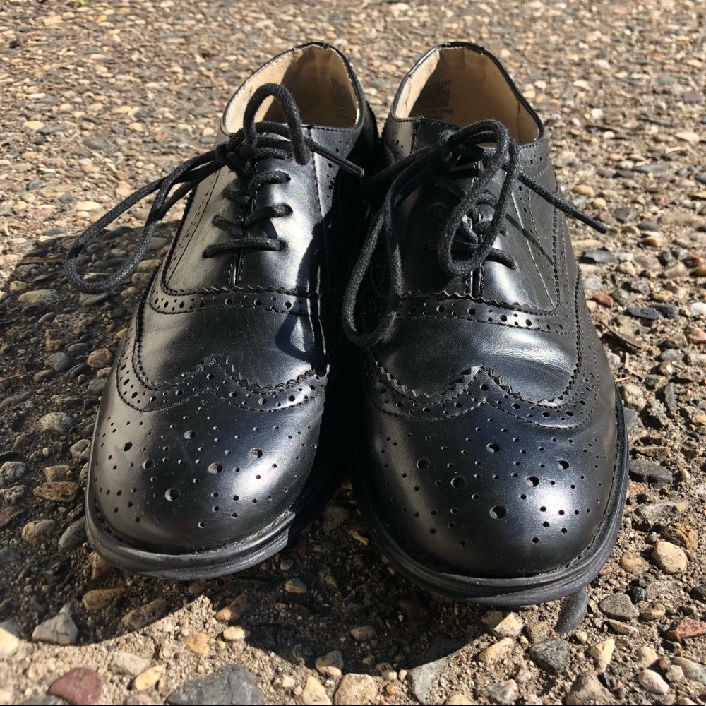 Black Oxford Style Dress Shoes